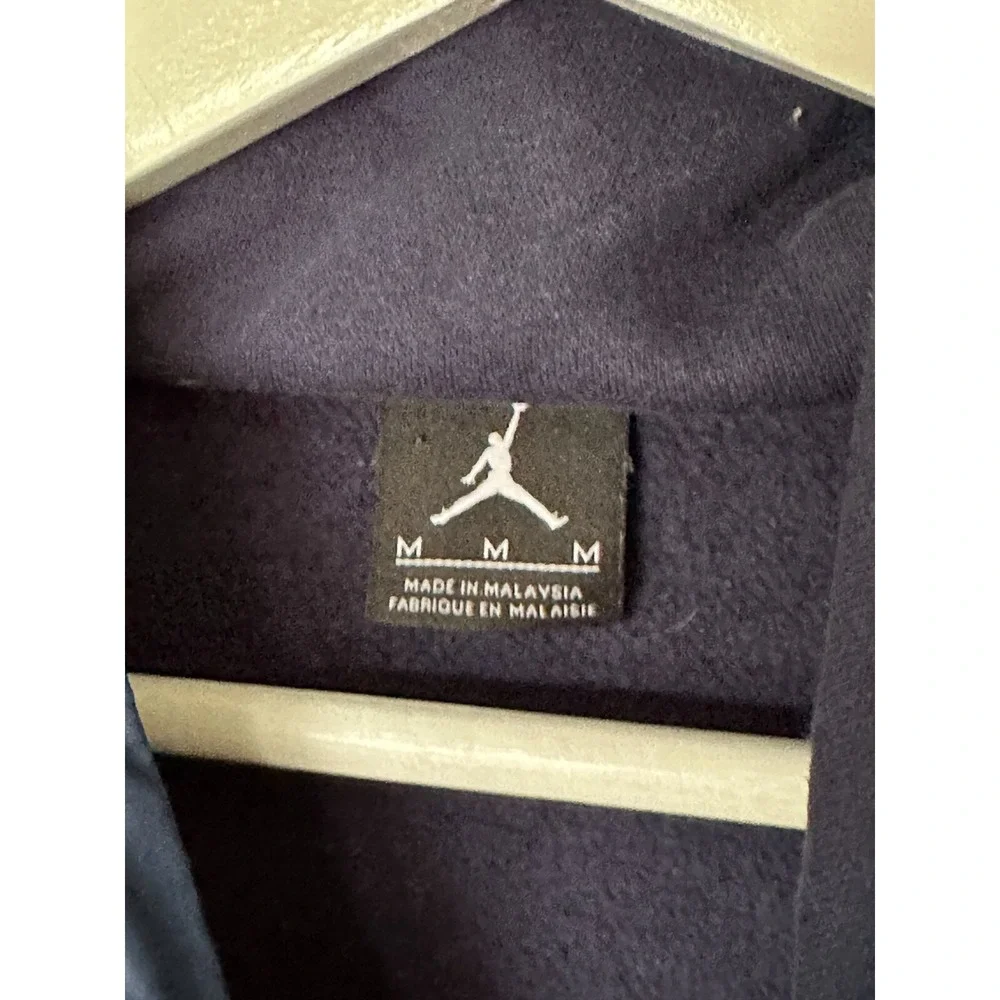AIR JORDAN Men's‎ Navy Blue Pullover Hoodie Size Medium  Jumpman